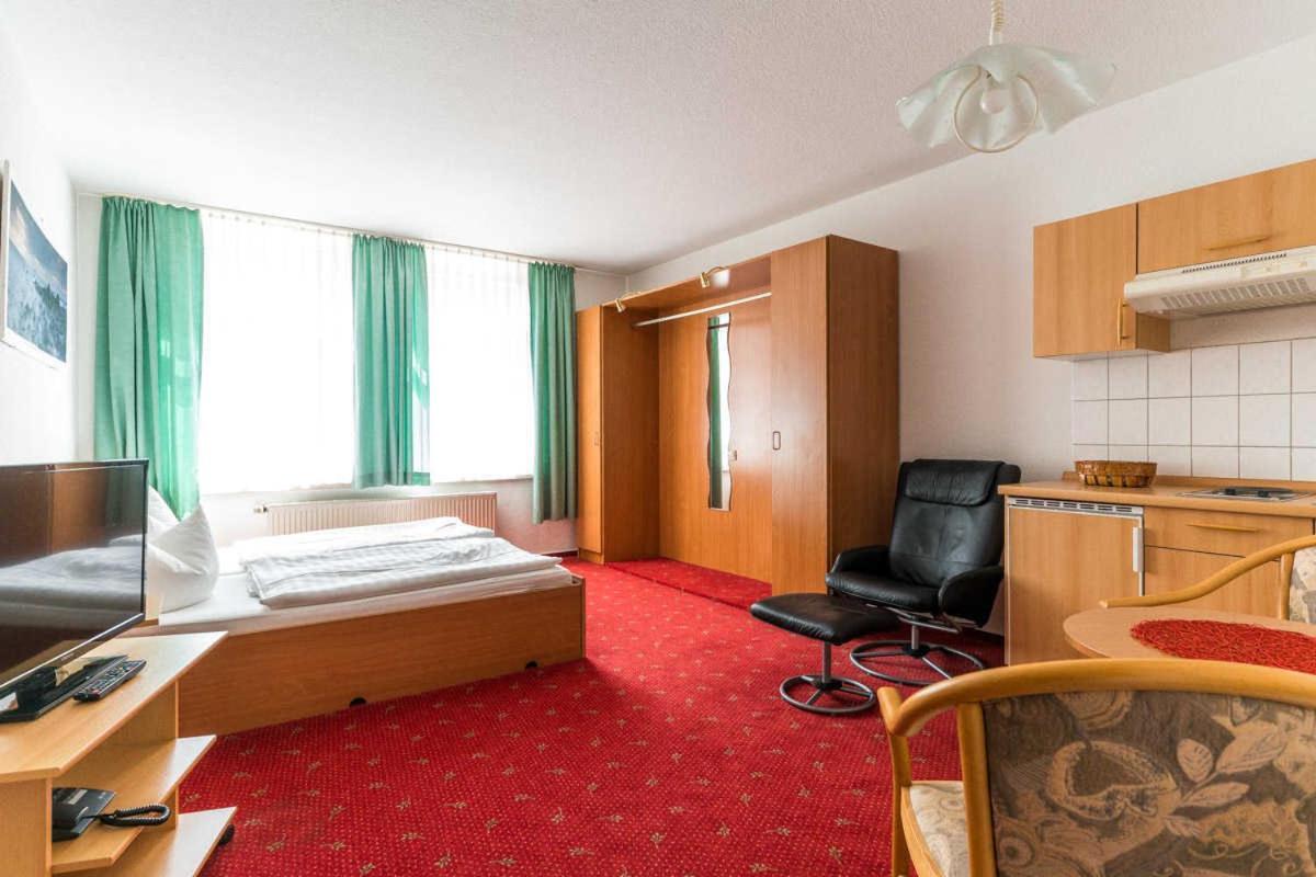 Hotel Am Brauhaus Варен Экстерьер фото